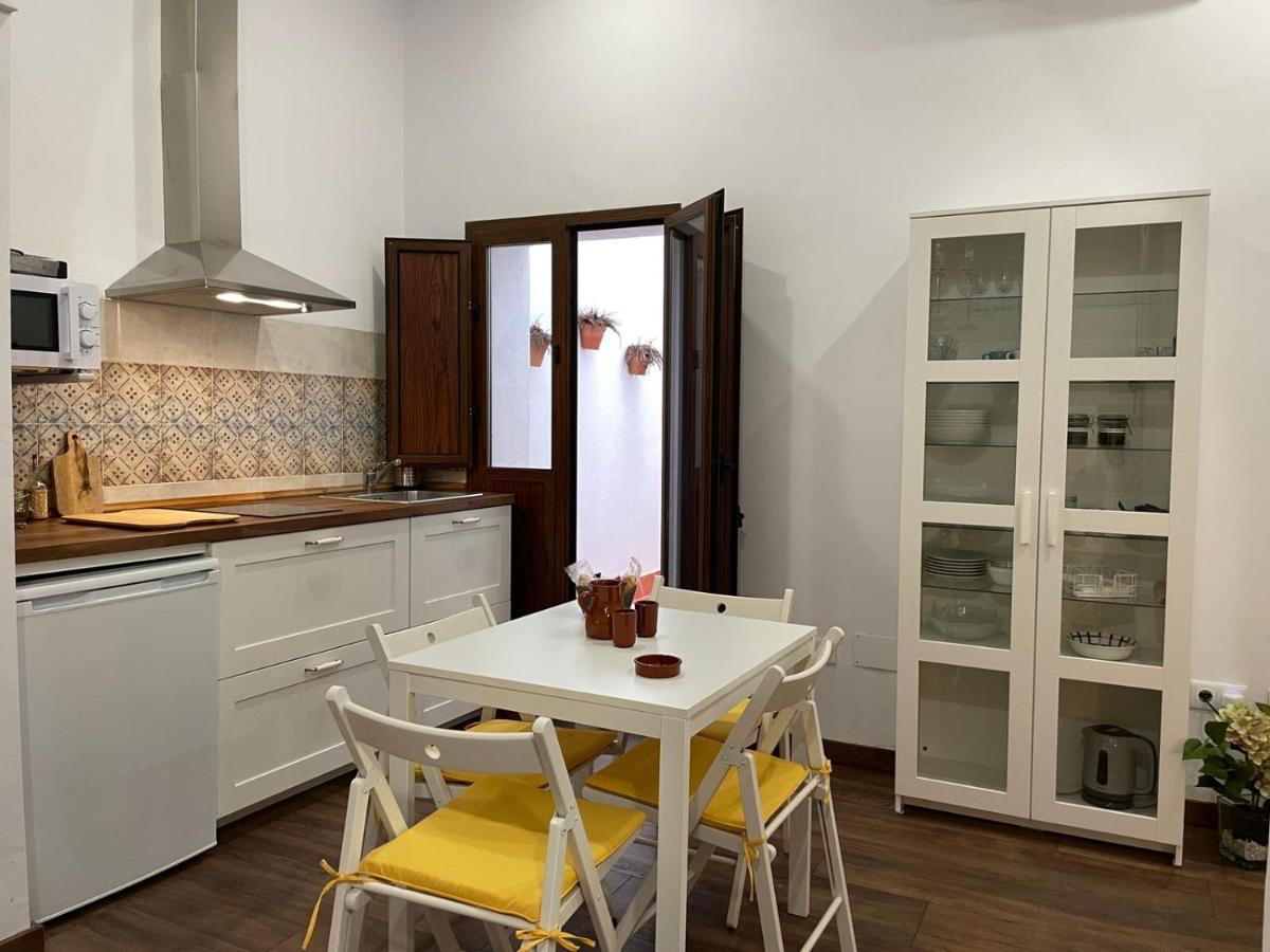 Apartamentos Turisticos Mamelon Jerez de la Frontera Exterior photo