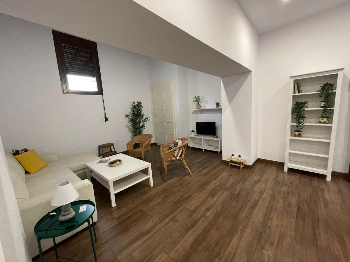 Apartamentos Turisticos Mamelon Jerez de la Frontera Exterior photo