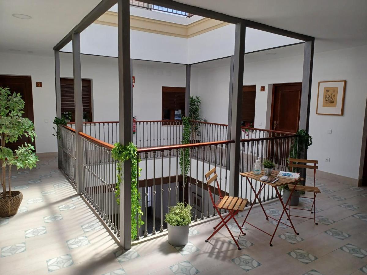 Apartamentos Turisticos Mamelon Jerez de la Frontera Exterior photo